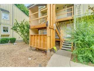 Photo #2: 23382614 Listing