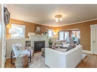 Photo #6: 23384536 Listing 