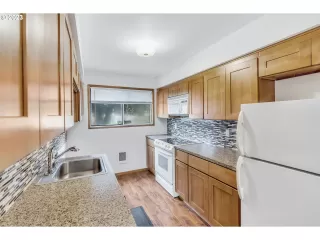 Photo #1: 23384620 Listing