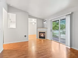 Photo #1: 23385187 Listing