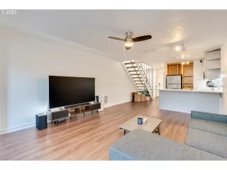 Photo #1: 23386894 Listing