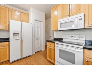 Photo #4: 23387224 Listing 