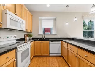 Photo #6: 23387224 Listing 