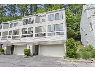 Photo #1: 23388336 Listing