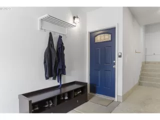 Photo #2: 23388336 Listing