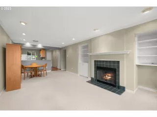 Photo #4: 23388393 Listing 