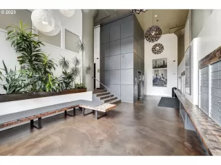 Photo #5: 23388709 Listing 