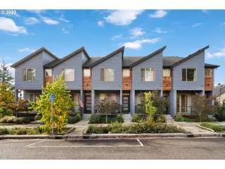 Photo #2: 23388808 Listing