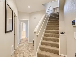 Photo #4: 23389258 Listing 