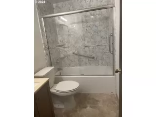 Photo #2: 23390704 Listing 