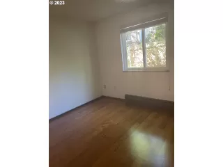 Photo #4: 23390704 Listing 