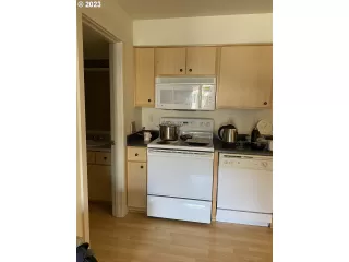 Photo #3: 23390982 Listing 