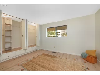 Photo #5: 23391616 Listing 