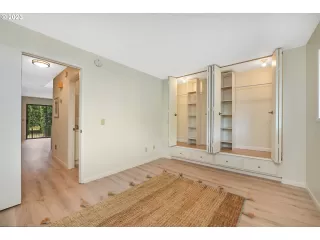 Photo #6: 23391616 Listing 