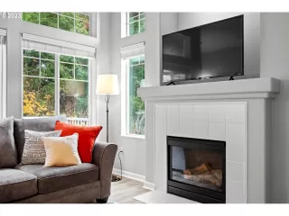 Photo #5: 23392689 Listing 