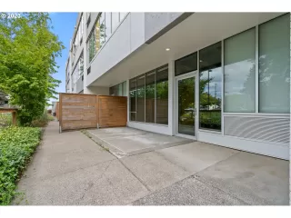 Photo #2: 23393154 Listing 