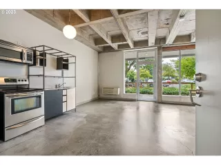 Photo #4: 23393154 Listing 