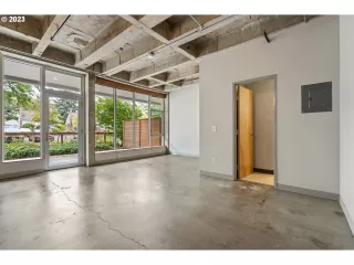 Photo #5: 23393154 Listing 