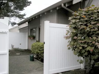 Photo #1: 23393399 Listing