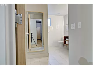 Photo #4: 23394461 Listing 