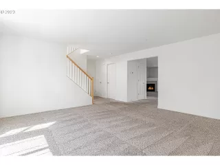 Photo #2: 23394604 Listing