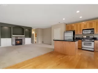 Photo #6: 23395896 Listing 