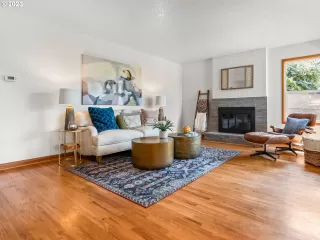 Photo #3: 23396211 Listing 