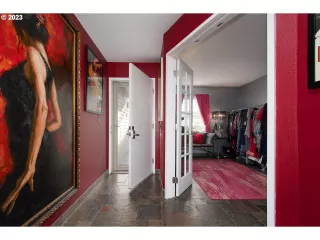 Photo #2: 23396995 Listing 