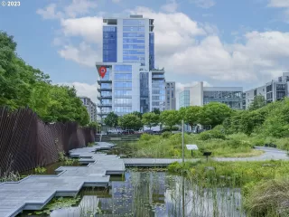 Photo #3: 23398244 Listing