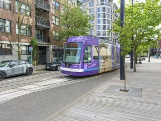 Photo #4: 23398244 Listing