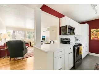 Photo #6: 23399803 Listing 