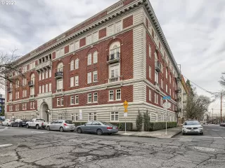 Photo #1: 23402705 Listing