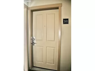 Photo #1: 23402736 Listing