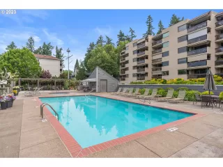 Photo #1: 23402754 Listing