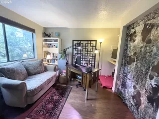 Photo #2: 23403919 Listing