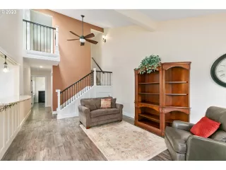 Photo #6: 23405883 Listing