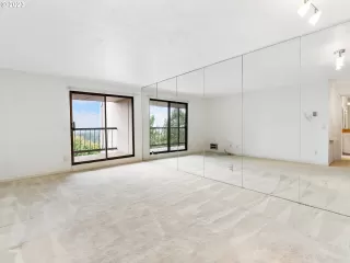 Photo #1: 23406226 Listing