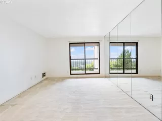 Photo #3: 23406226 Listing