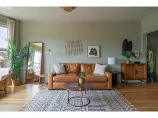 Photo #2: 23406491 Listing