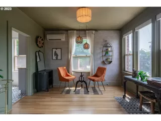 Photo #4: 23406491 Listing