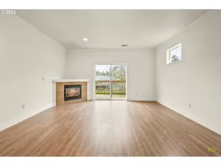 Photo #1: 23408335 Listing