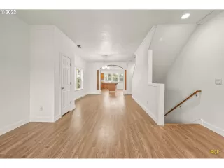 Photo #2: 23408335 Listing