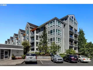 Photo #3: 23409110 Listing 