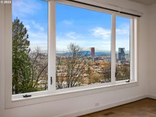 Photo #6: 23409377 Listing