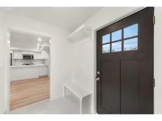 Photo #2: 23409604 Listing