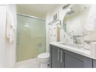 Photo #5: 23409891 Listing 