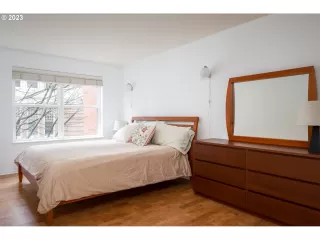 Photo #5: 23410796 Listing 