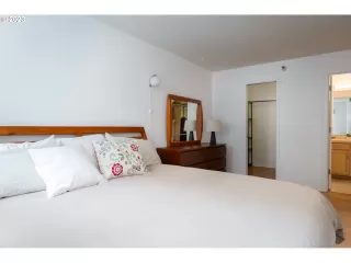 Photo #6: 23410796 Listing 