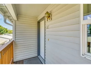 Photo #3: 23411161 Listing