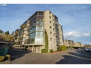 Photo #1: 23411657 Listing 